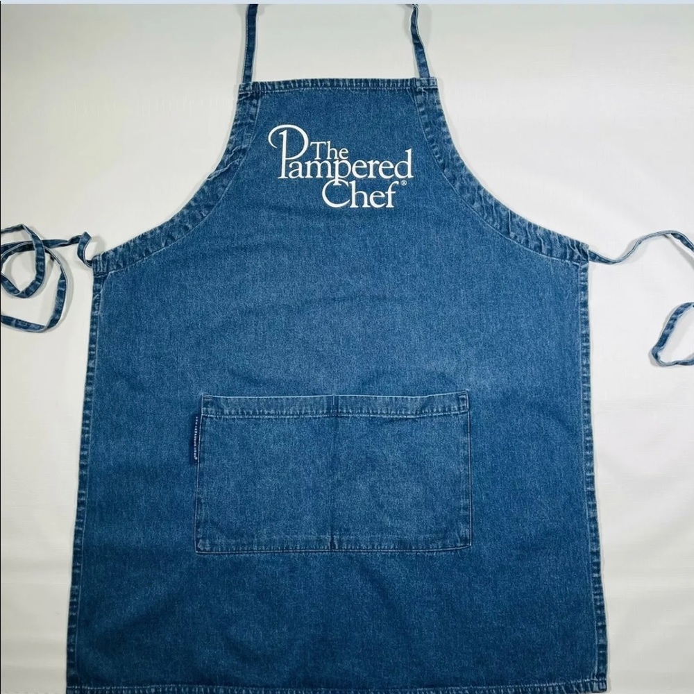 Pampered chef denim apron NIP